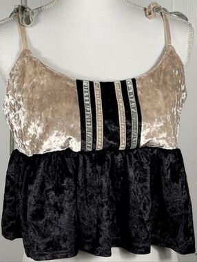 NWT POL Velvet Ruffle Babydoll Crop Top in Cream & Black w/ Cream & Gray Straps